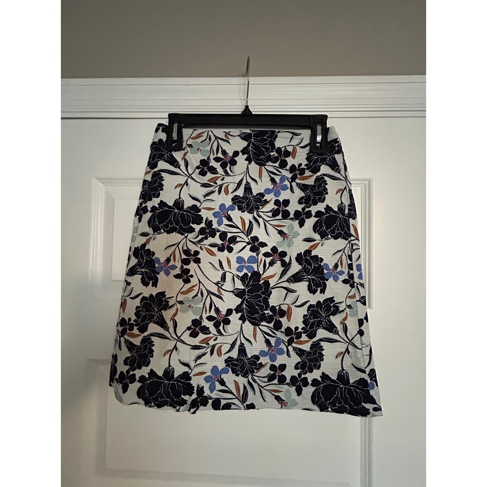 Ann Taylor Factory Floral Mini Skirt Navy Blue White Pique A-Line Size 0 532398